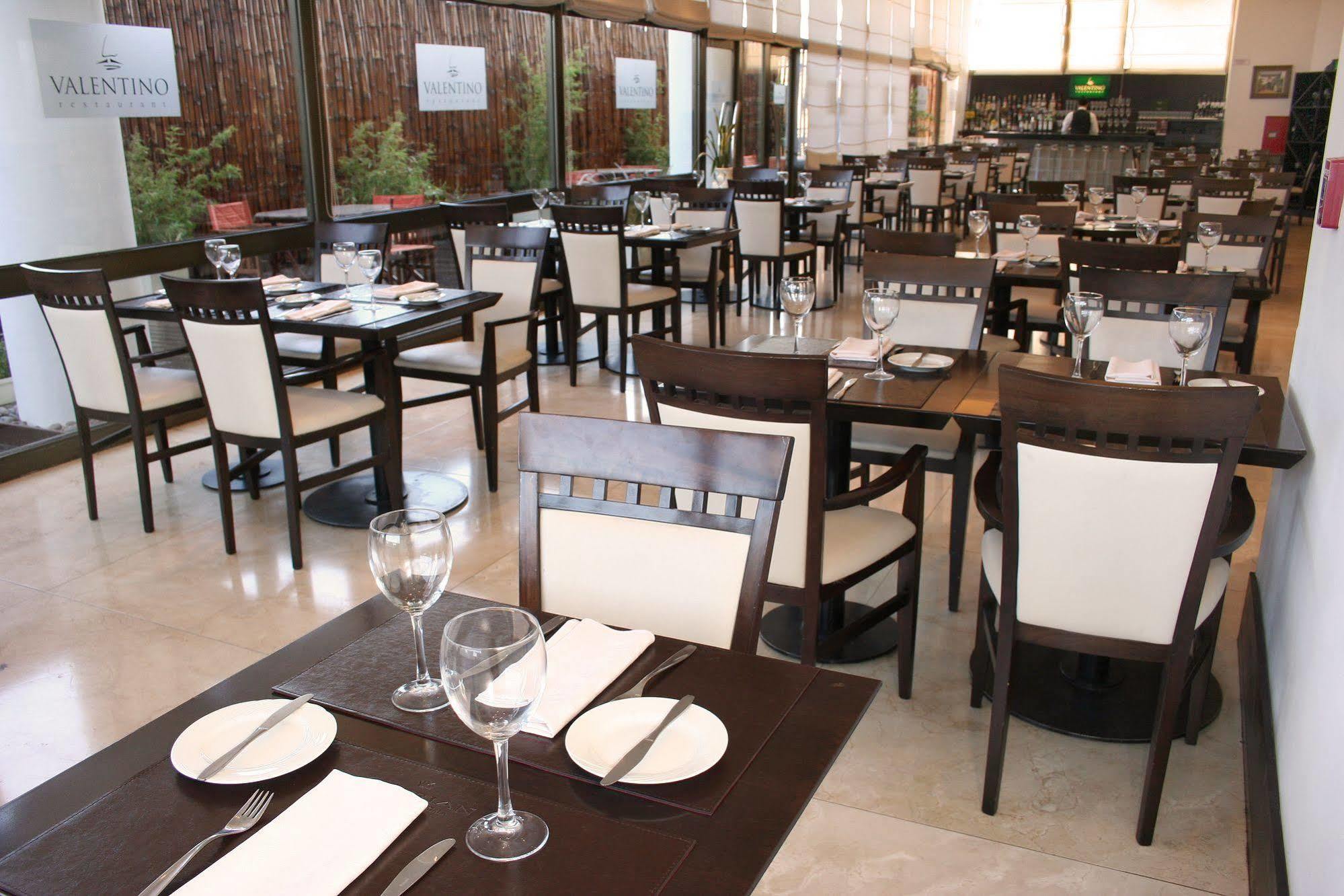 Amerian Hotel Casino Gala Resistencia Exterior photo